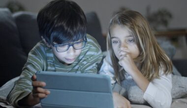 France plans social media ban for children under 15