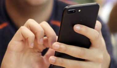 Coroner wants internet restrictions, after teen dies imitating online acts