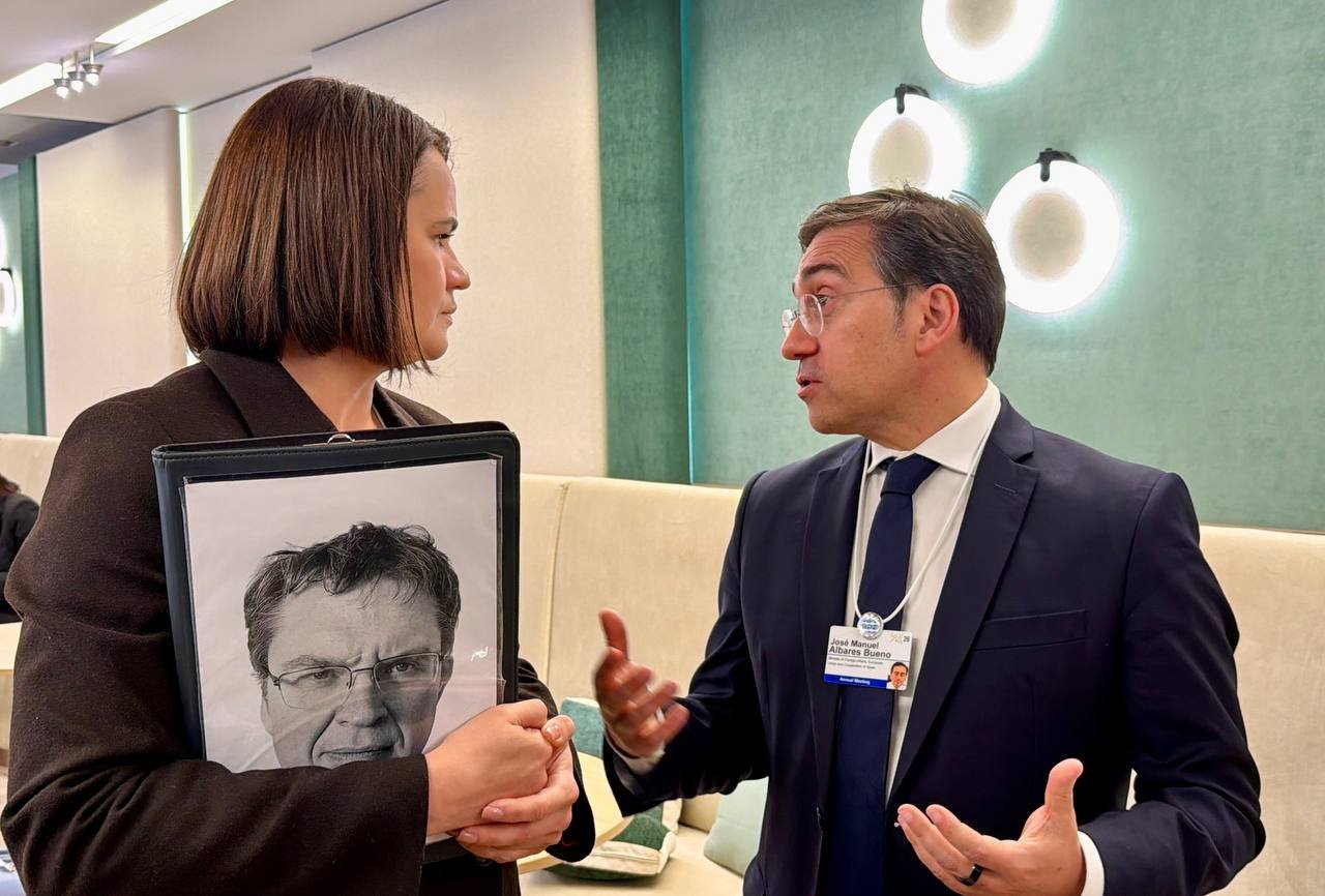 Sviatlana Tsikhanouskaya thanked Spanish Foreign Minister José Manuel Albares for expired Belarusian passports recognition
