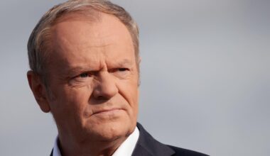 Media o awanturze podczas posiedzenia rządu [§10: "Tusk się wściekł" o reformę PIP: "dlaczego coś, na co rząd nie wyraził zgody, znalazło się w projekcie i trafiło do kamieni milowych"]