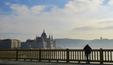 Rögtön az év elején euróban adósodik el Magyarország
