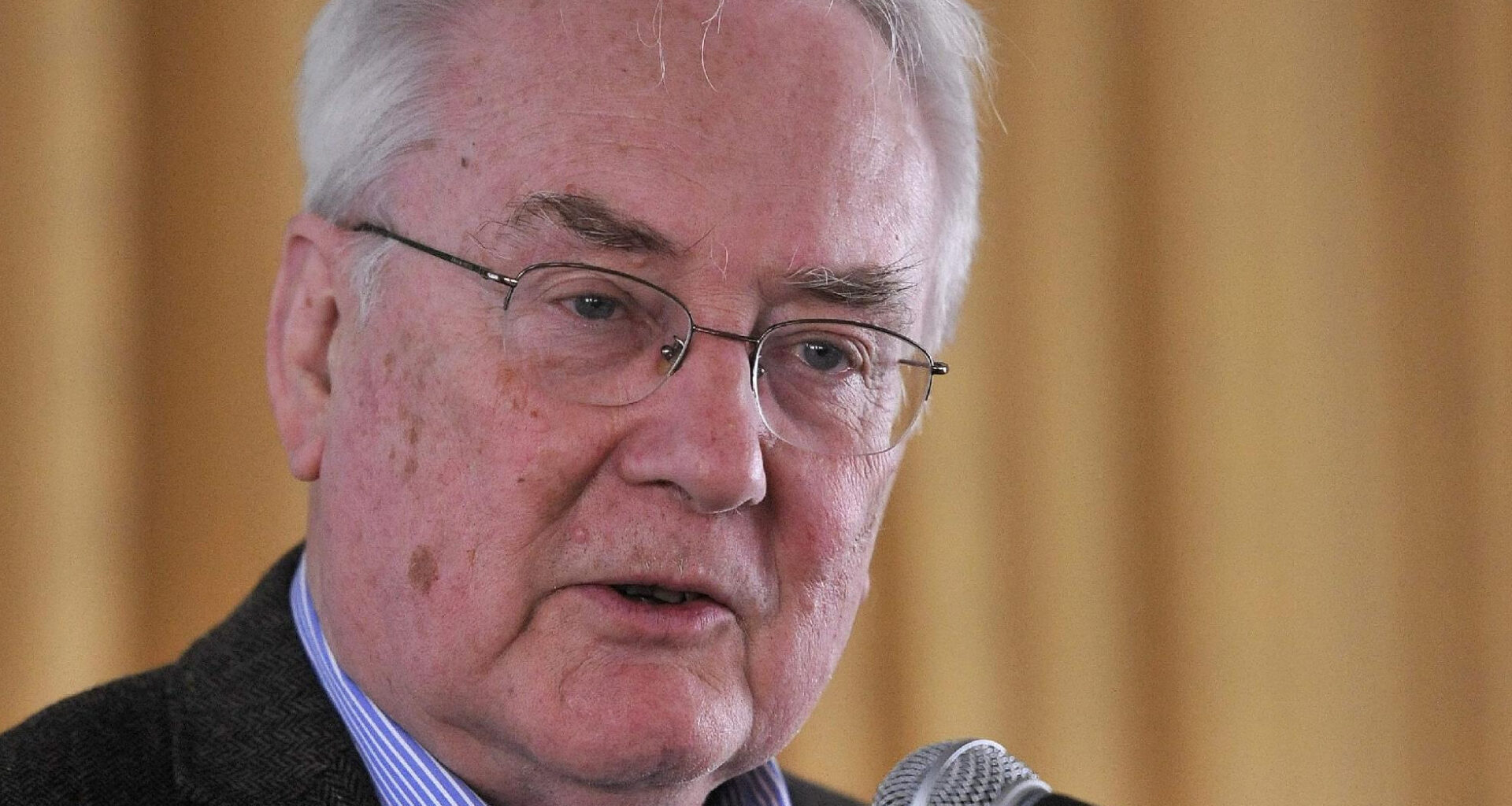 A társadalom nem fogta fel: Magyarország a halálába rohan azzal, ha támogatja Orbán Viktort – figyelmeztet Róna Péter