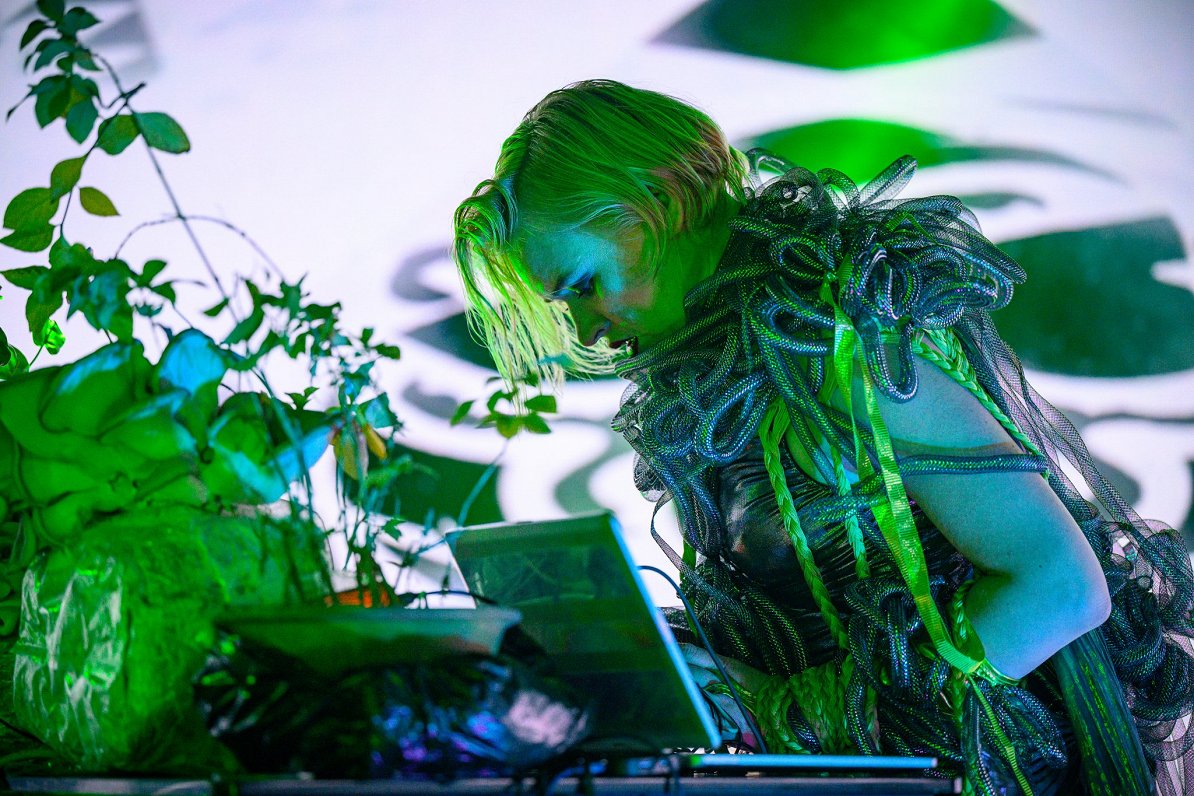 Gatavojas dīgt, augt un nest augļus. Jaunumi «Radio Naba» mūzikas topā / Raksts