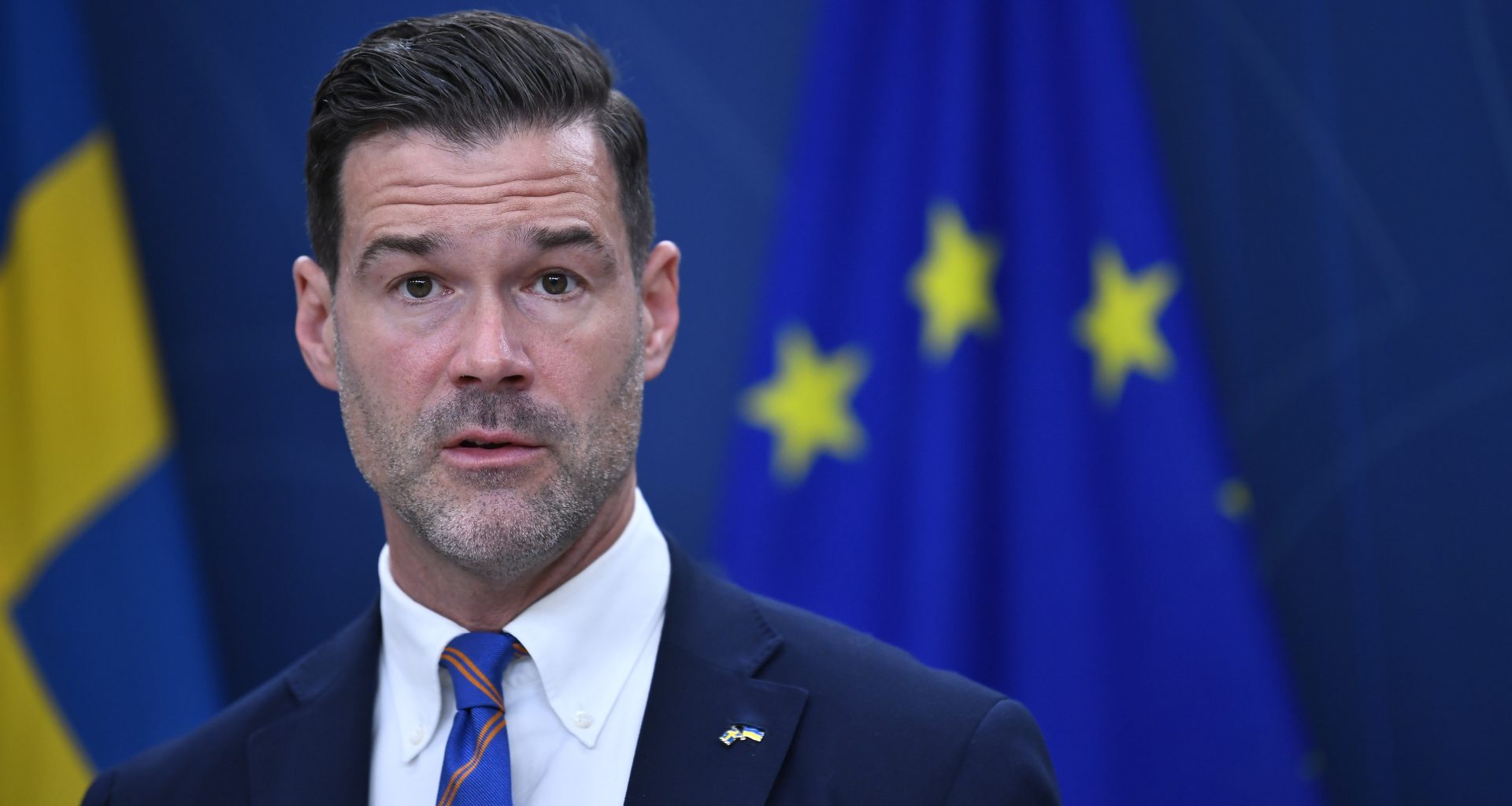 The number of asylum seekers in Sweden is decreasing – down 30 percent