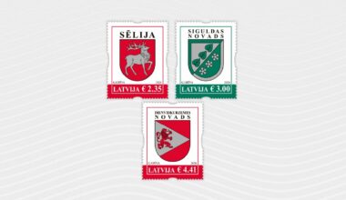 Pastmarkas ar Sēlijas, Siguldas un Dienvidkurzemes novadu ģerboņiem