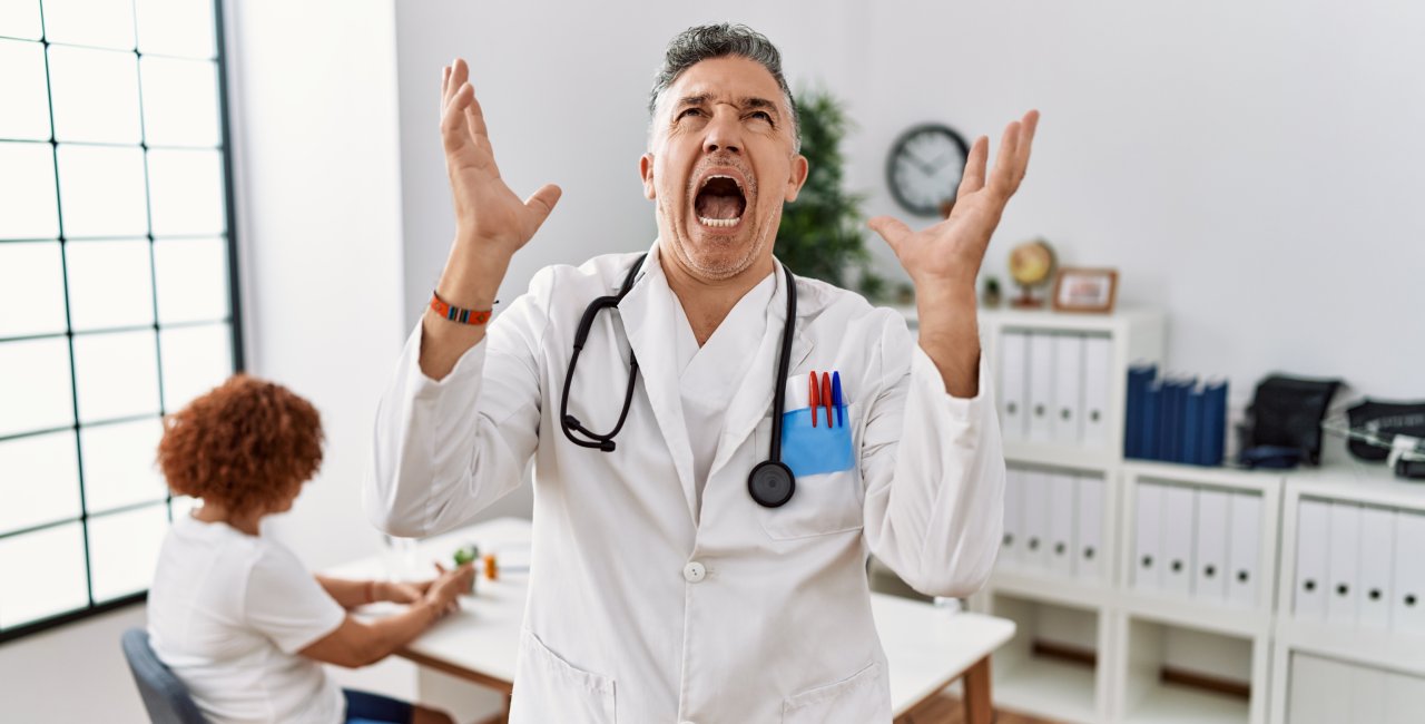 Dismissed and stereotyped: Foreign patients 'have to fight' for care in Czechia