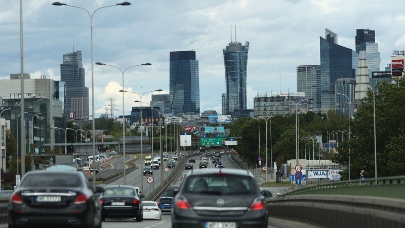 Poland’s growth outstrips EU and CEE peers | snaps
