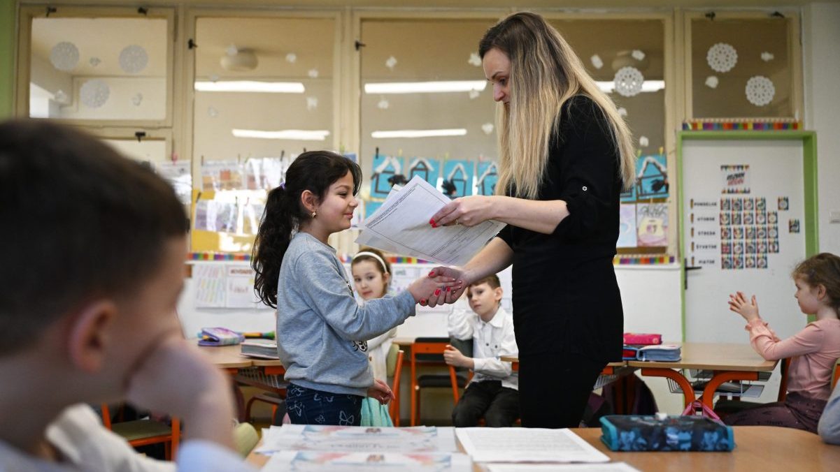 Polročné vysvedčenie dostane takmer 750-tisíc žiakov