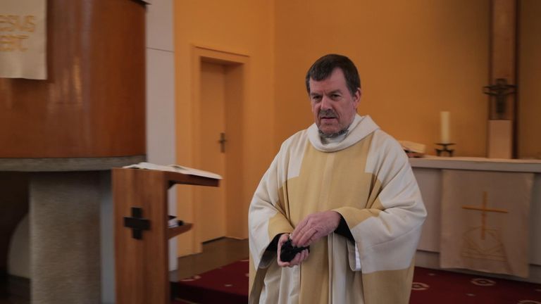 Dr Gottfried Martens