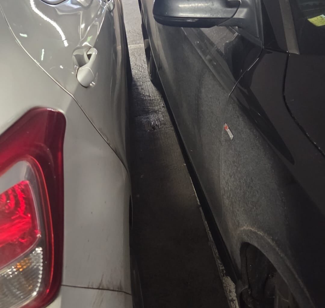 If this was you at Dublin Airport this morning.....