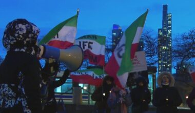 Chicago's Iranian community held protests in frigid temps, calling for end to regime in Iran