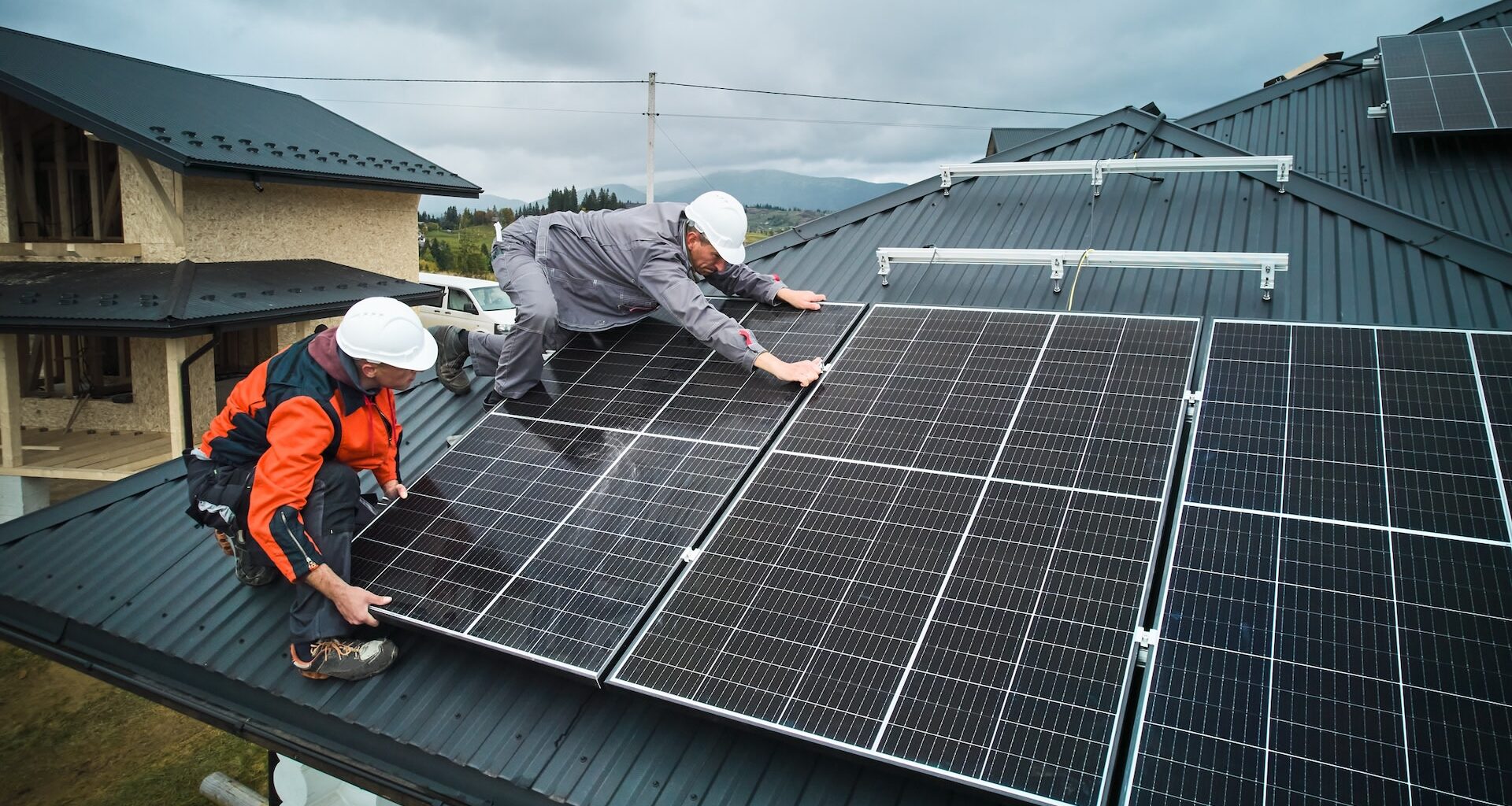 One Redditor asked for a quote check on a potential solar lease to try to get ahead of Florida's expected energy price jumps.