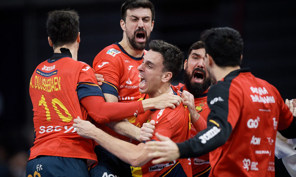 Spain beat France with Hernandez in main role