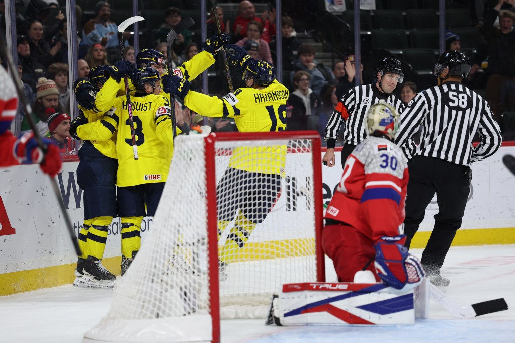 Sweden holds off Czechia to win World Junior Championship – Twin Cities