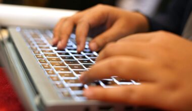 OECD: Slovenija napreduje pri digitalizaciji javnega sektorja