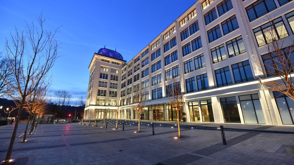 NEALogonScreenBackground