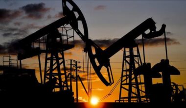 Geopolitics and inventories lift oil prices despite oversupply concerns
