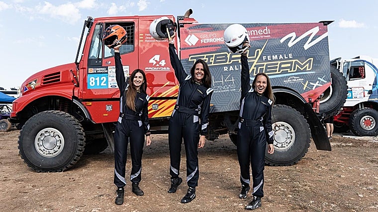 Helena Tibau, Jacqueline Ricci y Arantxa Martí iban a pilotar en la categoría de camión