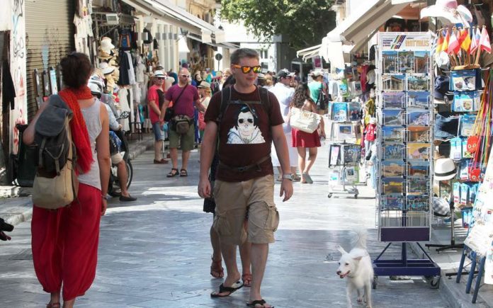 Η Ελλάδα στο στόχαστρο των Βρετανών για ταξίδια το 2026