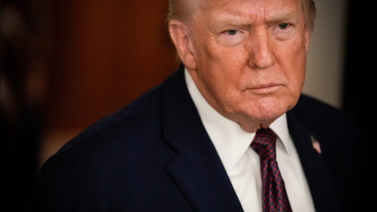 Trump už necíti povinnosť myslieť na mier