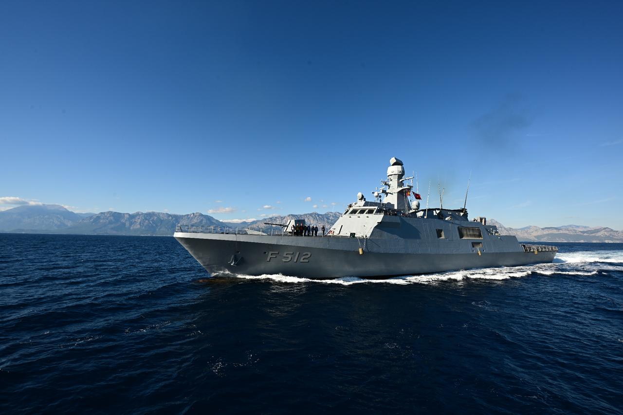 Turkish defense industry to deliver 5 naval platforms to 3 navies in single ceremony