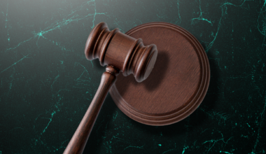 Business Coach, Employer Sent to Trial for Overtime Pay Fight