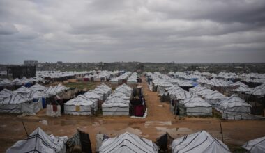 Aid groups face challenges after Israel bans Gaza operations