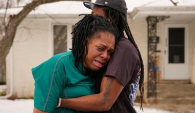 Dramatic video captures Minneapolis immigration arrest in a city on edge