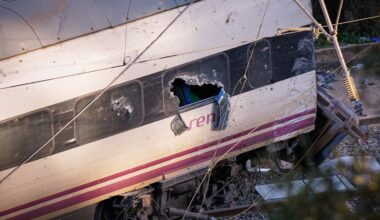 Barcelona commuter train crashes, 2 days after deadly train collision in Spain