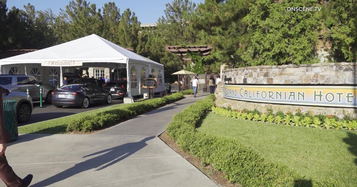 Anaheim man accused of threatening to place pipe bombs at Disneyland ahead of JD Vance's visit