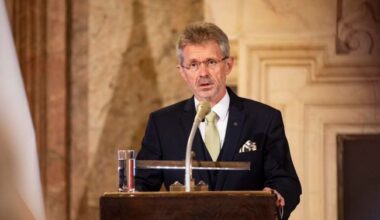 Czech Senate issues strong response to Okamura&rsquo;s provocative statements on Ukraine