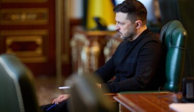 LIVE TEXT „Aleg Ucraina” — Zelenski și-a anulat călătoria la Davos în urma atacului din ultima noapte asupra capitalei, care a lăsat aproape jumătate de oraș în frig. Război în Ucraina, ziua 1427