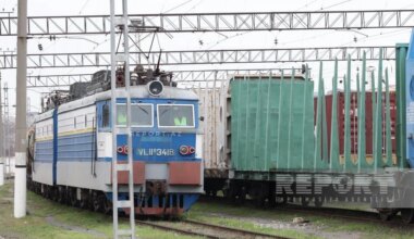 Azerbaijan sends 2,698 tons of petroleum products to Armenia by rail