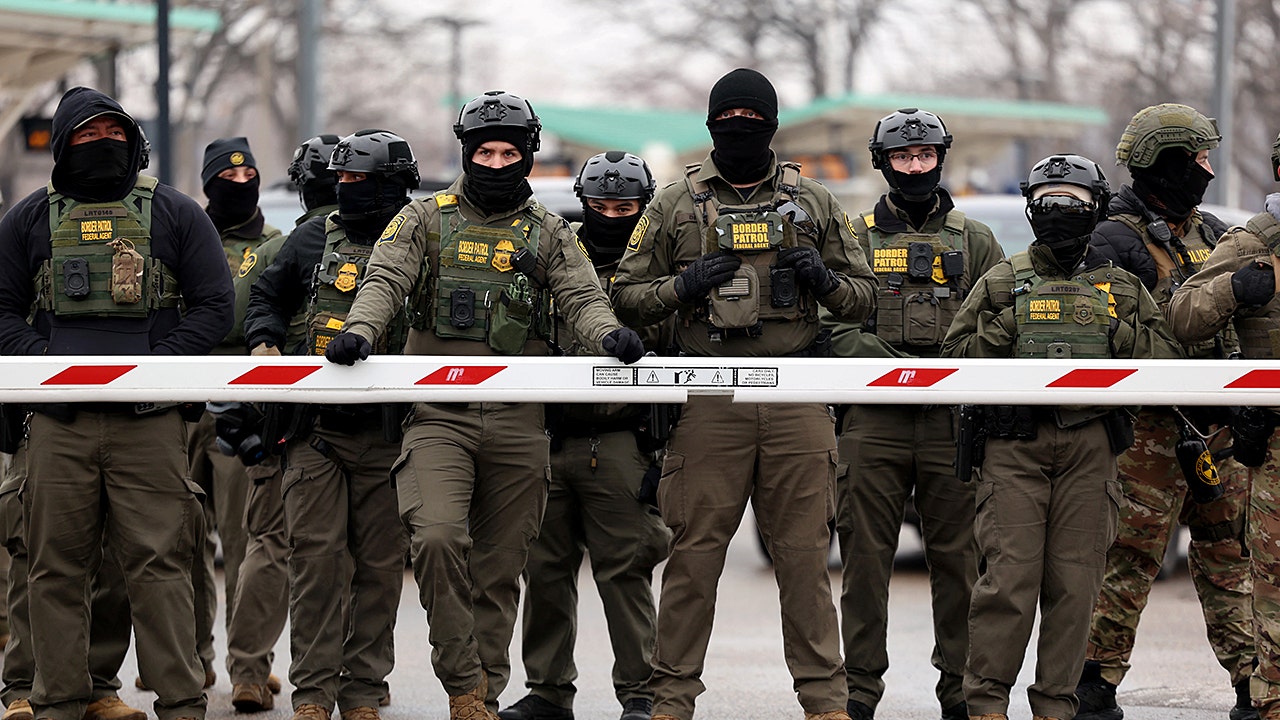 White House warns House Dem's ICE QR code bill will cause 'doxxing campaign'