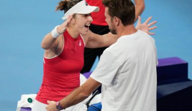 Bencic rallies past Swiatek to give Switzerland lead in United Cup final
