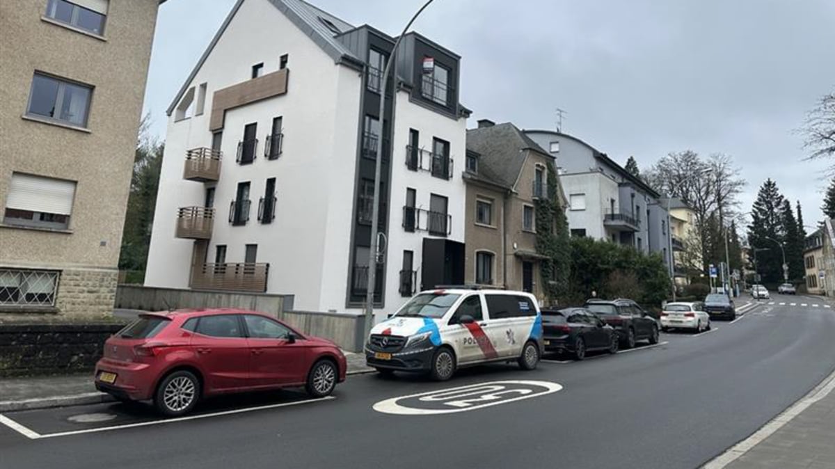 A woman was killed and another injured in a knife attack at a property on Avenue de la Faïencerie in Limpertsberg on Tuesday.