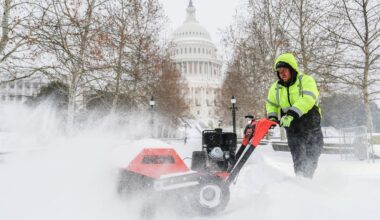 VIDEO: Snehové peklo odrezalo milióny Američanov od elektriny, doprava skolabovala - Svet - Správy