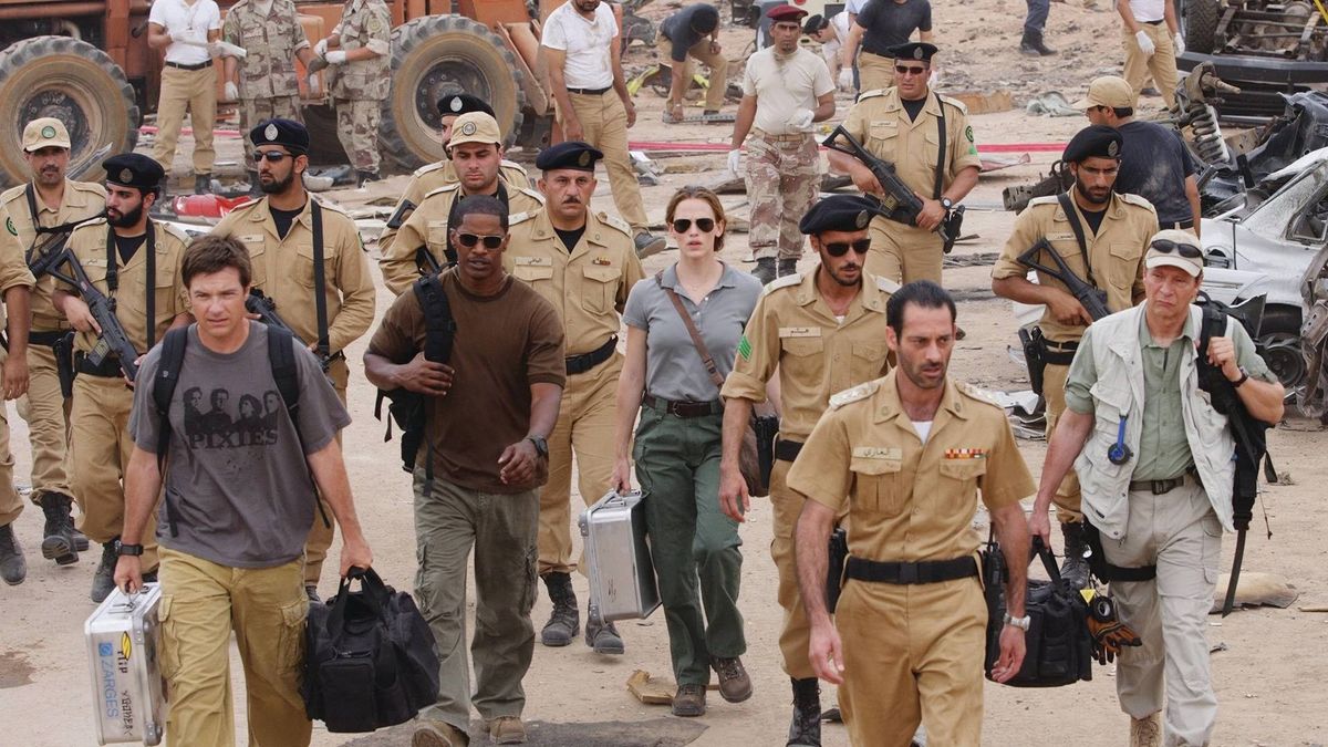 Jason Bateman, Jamie Foxx and Jennifer Garner in The Kingdom