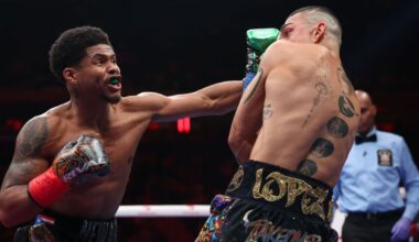 Stevenson seizes Lopez's title to become four-division champion