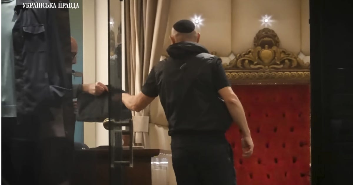 What Were Two Ukrainian Bribery Suspects Looking for in Tel Aviv's 'Most Expensive' Clothing Store?