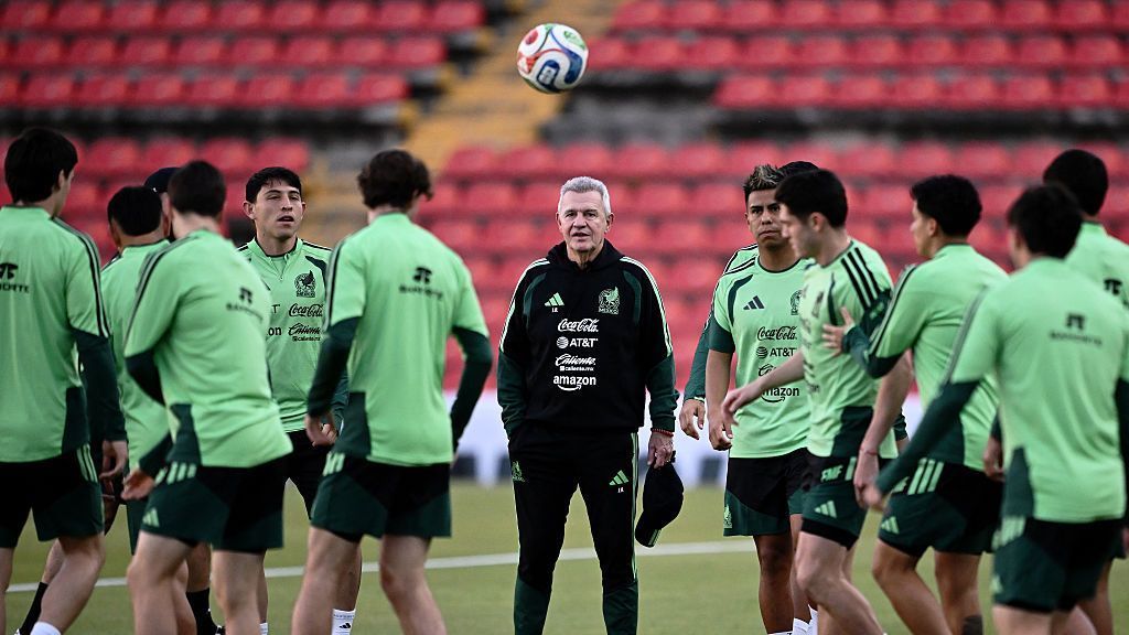 Mexico coach Aguirre says everyone 'safe' for Iceland game