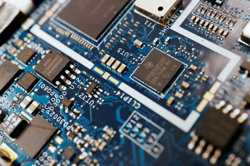 Taiwan says 40% shift of chip capacity to US is 'impossible'