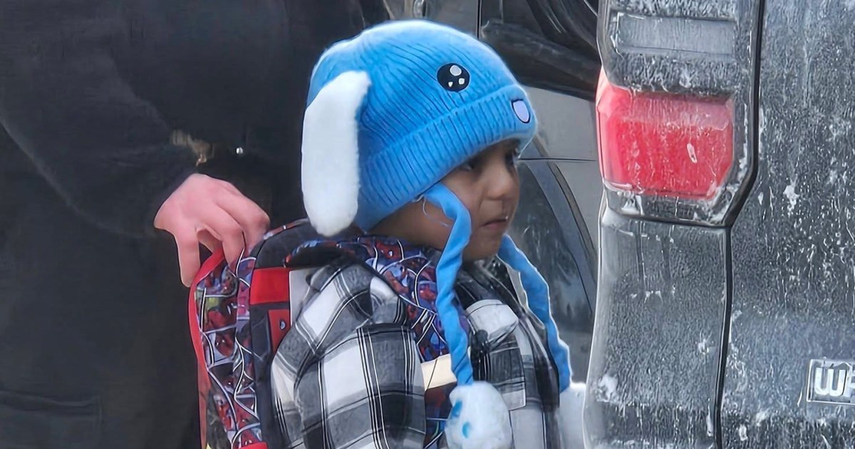 5-year-old boy and father return to Minnesota after release from immigration custody