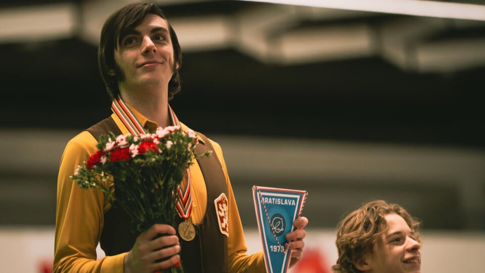 Film Šampión ukazuje legendárneho krasokorčuliara Ondreja Nepelu v rozhodujúcom zápase so systémom aj sebou samým.