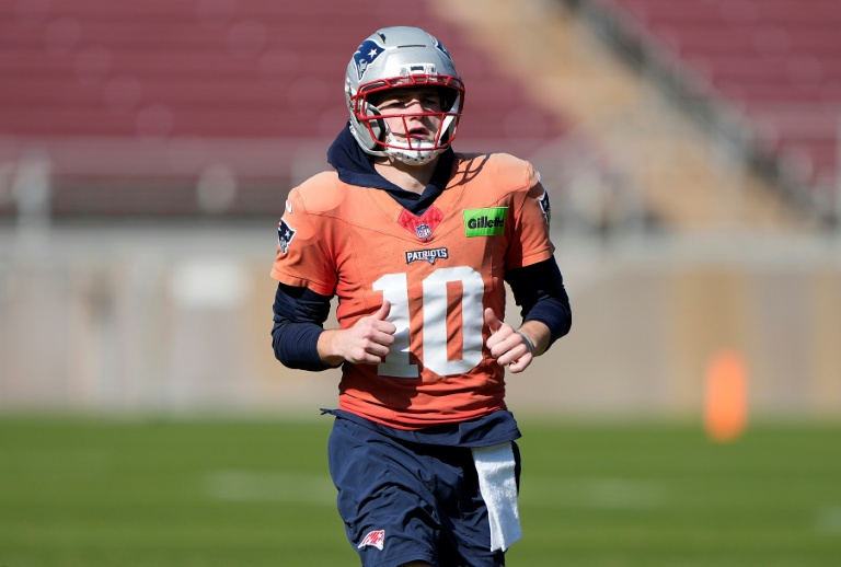 Super Bowl set for Patriots-Seahawks showdown as politics swirl