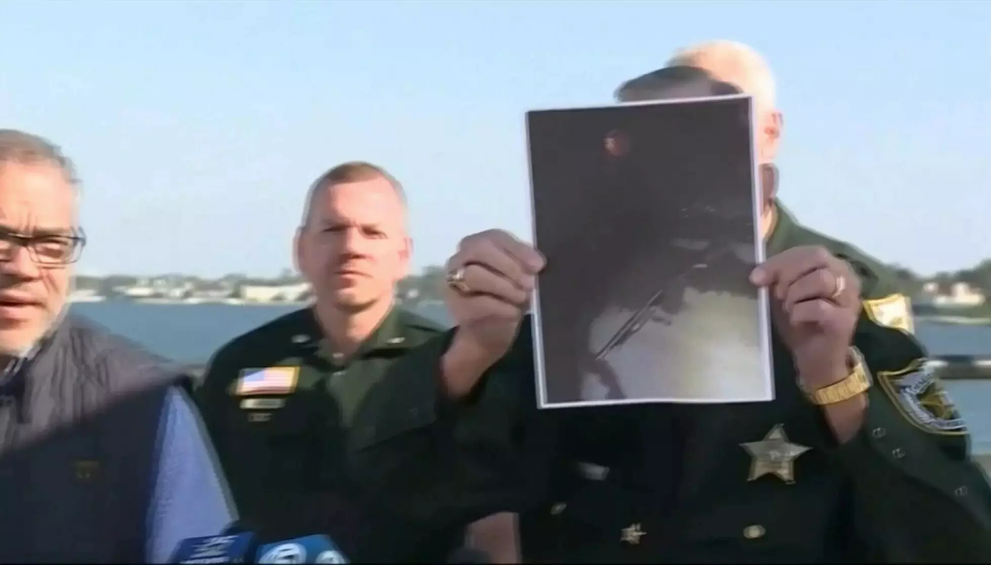 HAGLE: Bilde skal vise hagla som mannen skal ha hatt med seg da han ble skutt og drept. Myndighetene etterforsker nå om Martin kjøpte hagla underveis på kjøreturen fra hjemstaten til Florida. Foto: AP