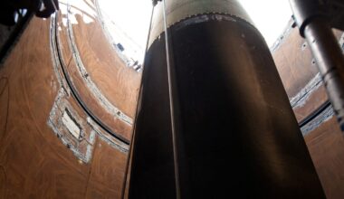 Trump to let US-Russia nuclear treaty expire