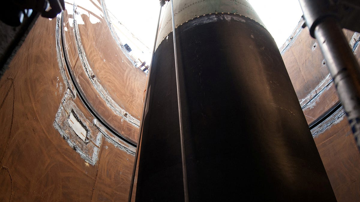 Trump to let US-Russia nuclear treaty expire