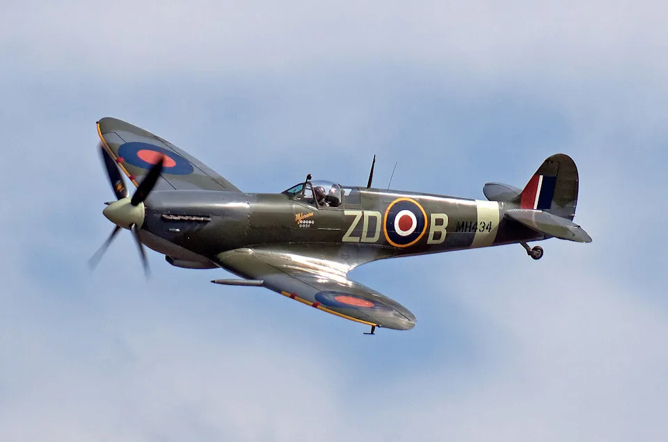  Supermarine Spitfire