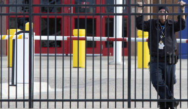 Democratic lawmakers move to restrict ICE in Colorado